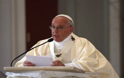 pope francis20180819171556_l